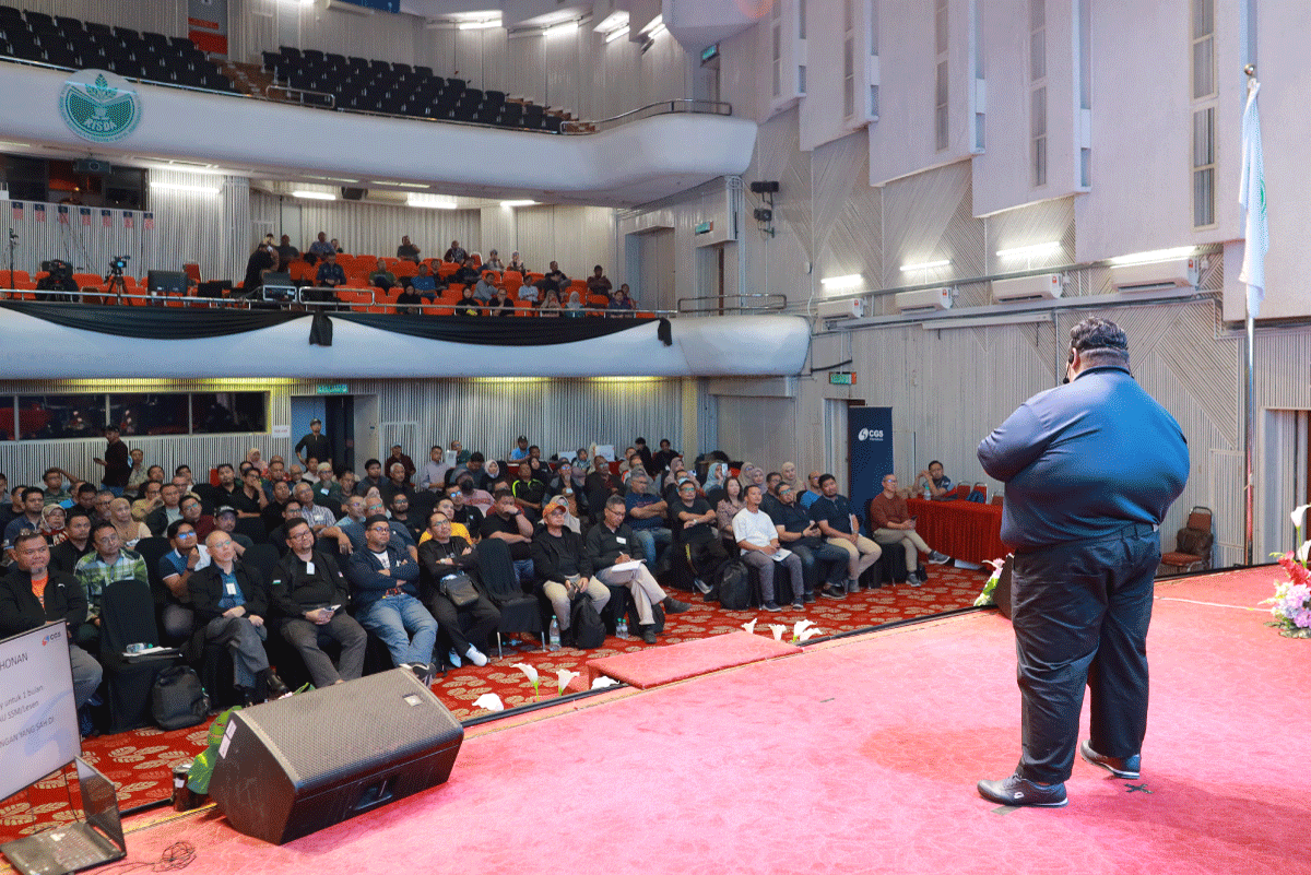 Participants in a Wealth Realisation training programme
